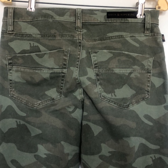 Rock & Republic camo crop/ankle jeans/pants | Sz 8 26-27.5” inseam - Picture 6 of 12